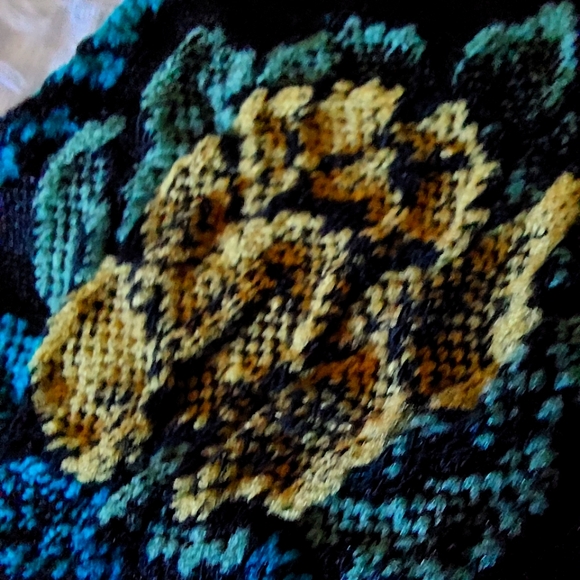 ANTHROPOLOGIE SET 3 PAIRS OF WOMANS TEXTURED SOCKS NWOT - Picture 3 of 8